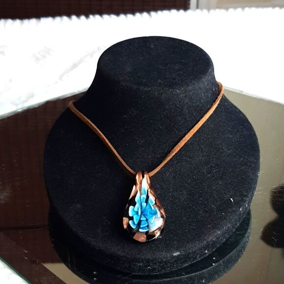 HANDCRAFTED  Blown Blue Flower‎  Glass Pendant    Necklace - Picture 1 of 9